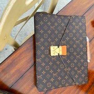 Authentic Louis Vuitton Laptop Bag!!